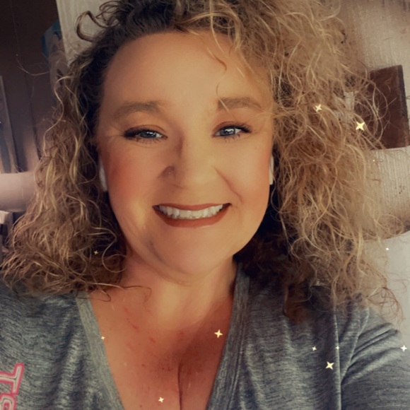 Meet your Posher, Tonya - Picture 3 of 4